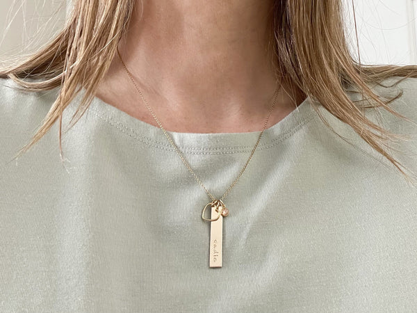 Mom Bar Necklace with an Open Heart (or Nana, Mama, Grandma, Oma, Nonna ...)